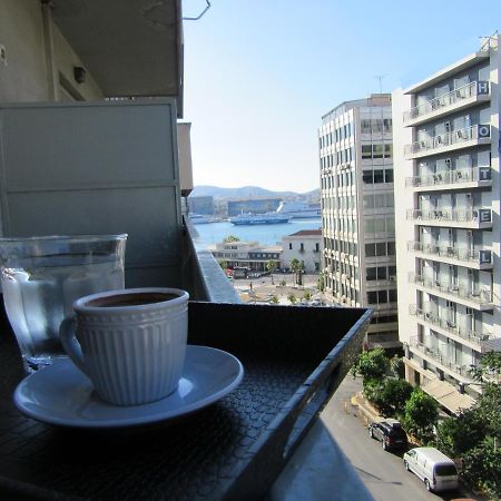 Με Θεα Το Λιμανι Apartamento Pireu Exterior foto