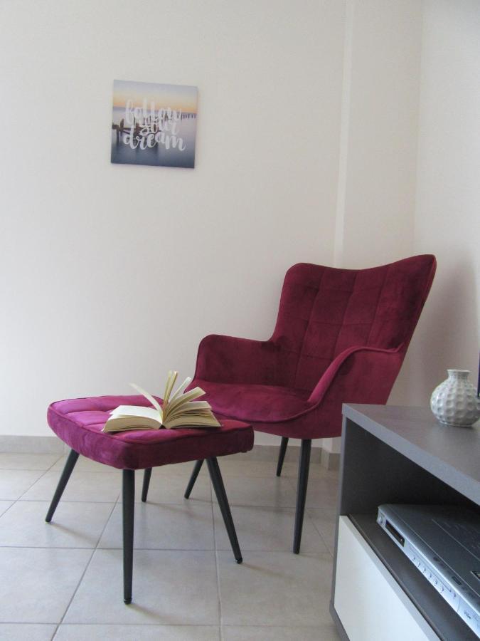 Με Θεα Το Λιμανι Apartamento Pireu Exterior foto