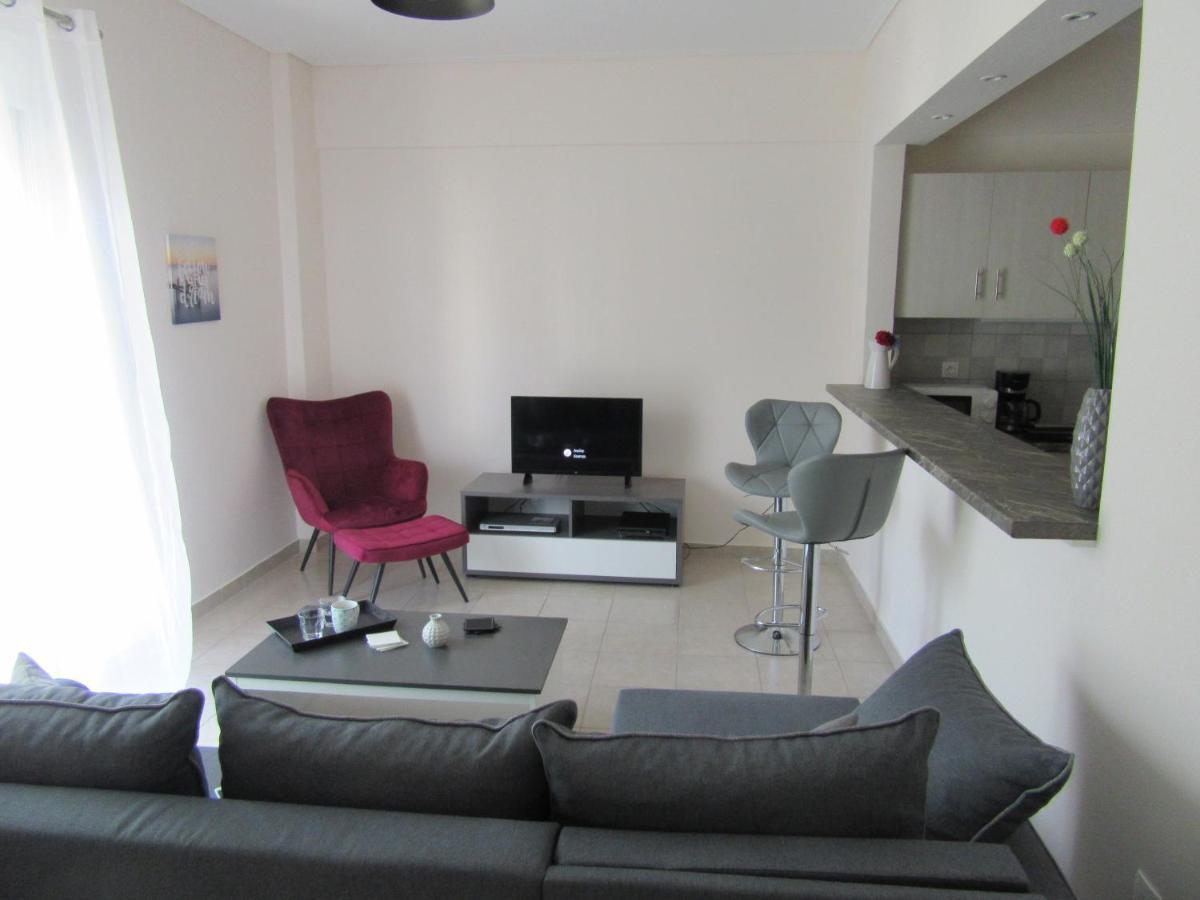 Με Θεα Το Λιμανι Apartamento Pireu Exterior foto