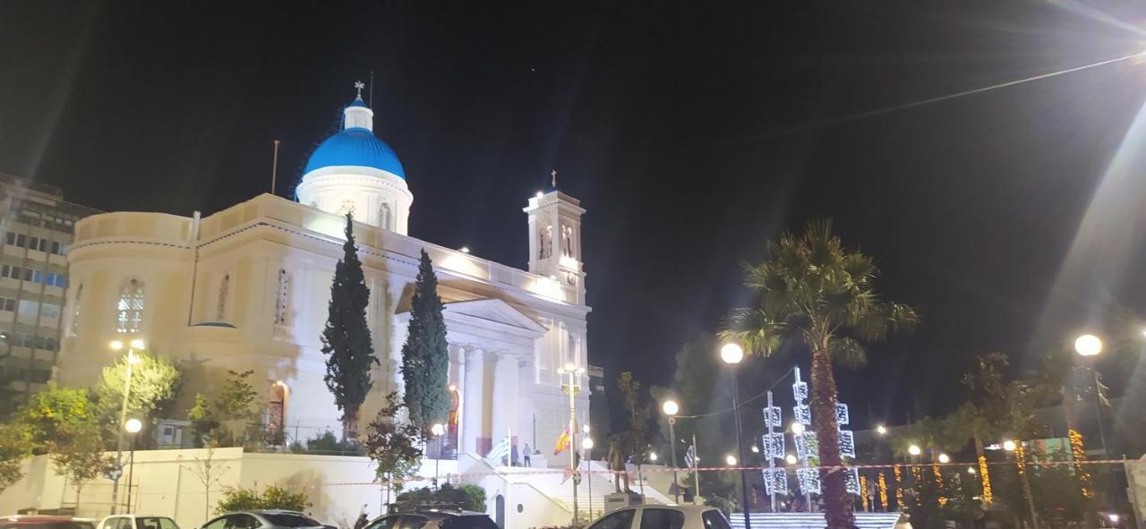 Με Θεα Το Λιμανι Apartamento Pireu Exterior foto