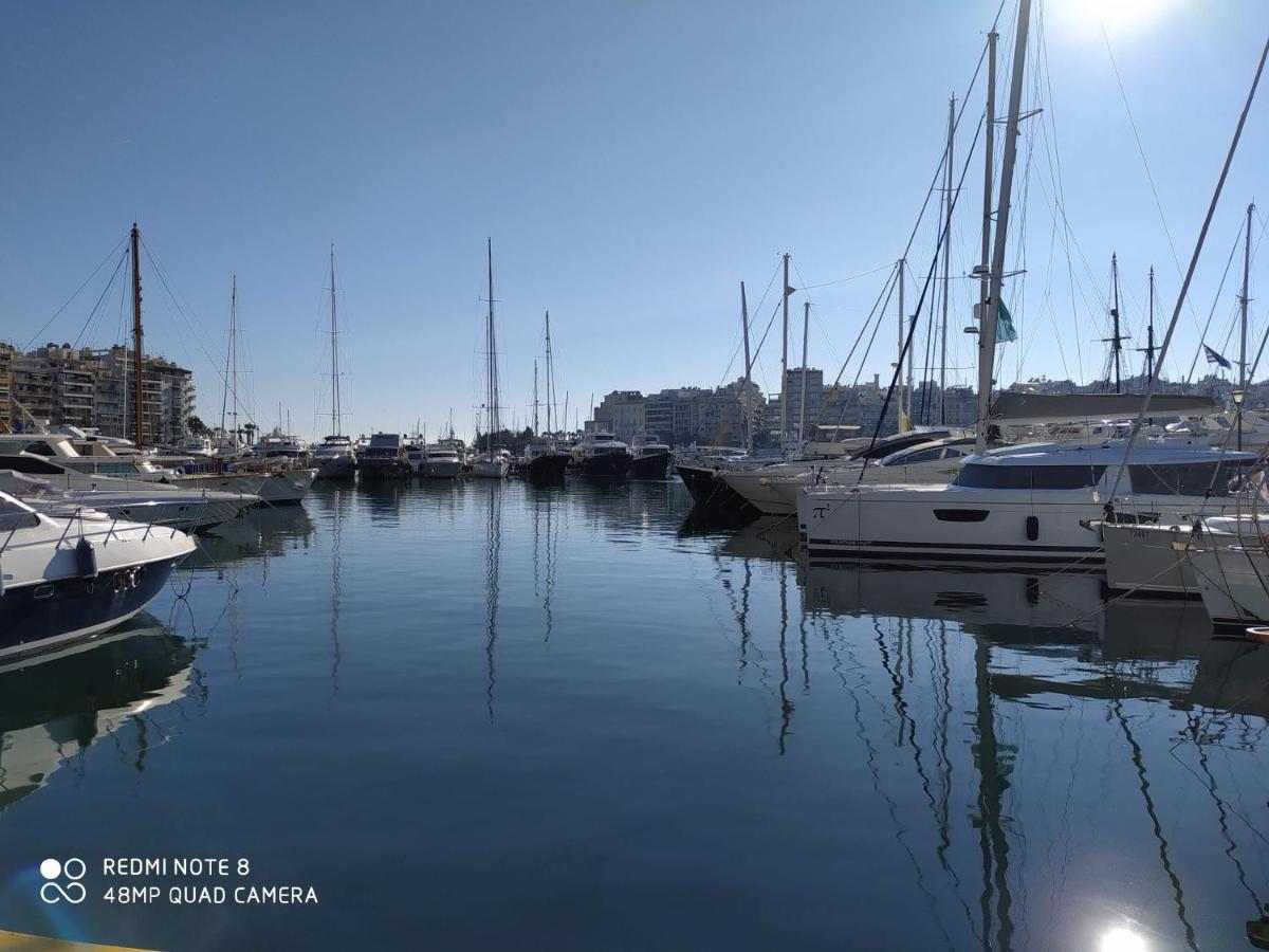 Με Θεα Το Λιμανι Apartamento Pireu Exterior foto