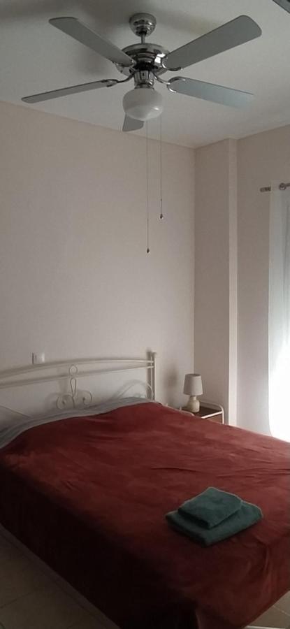 Με Θεα Το Λιμανι Apartamento Pireu Exterior foto